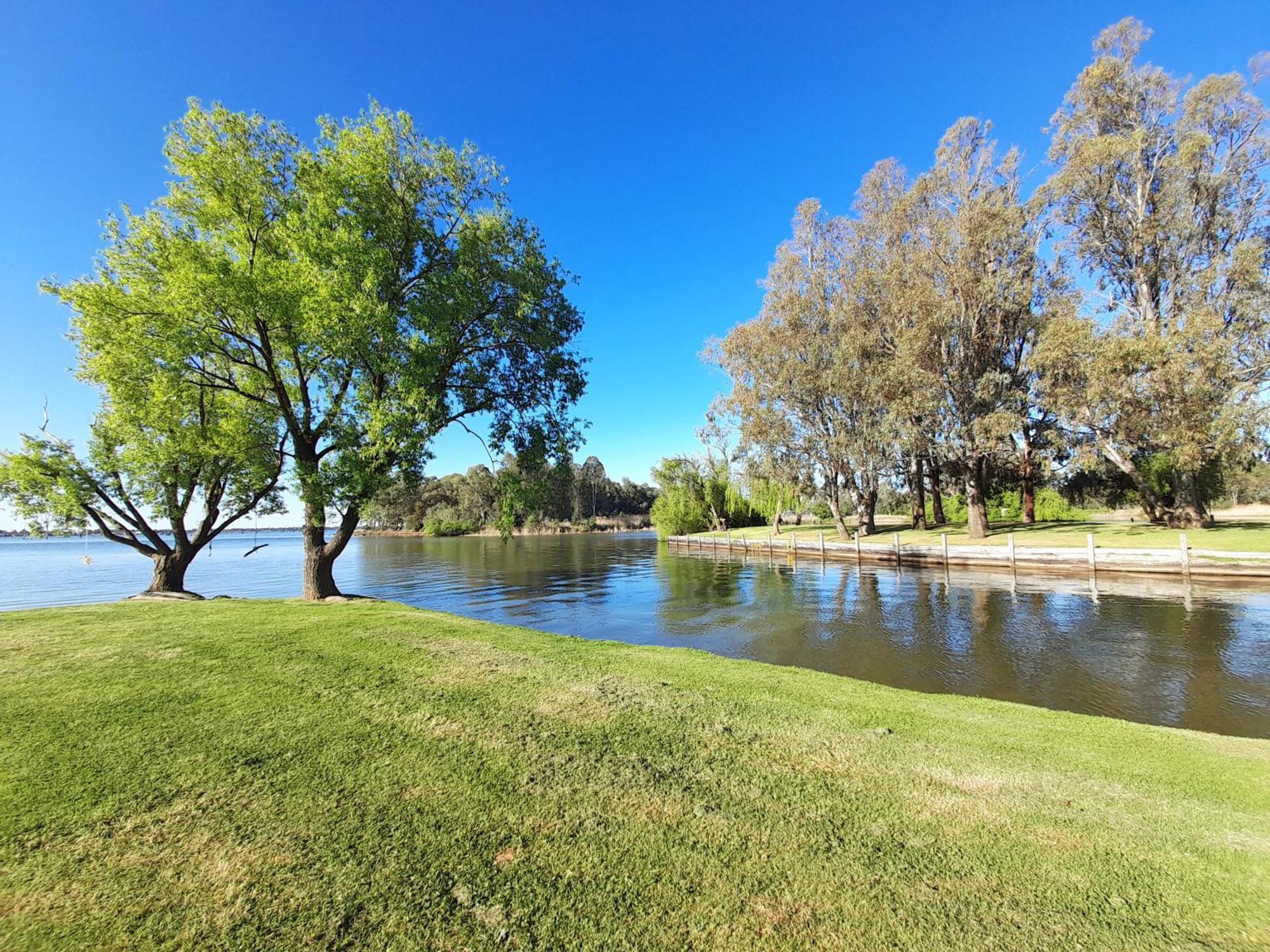 Sailz Villa 9 Yarrawonga Exterior photo